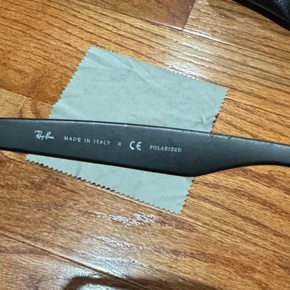 Ray-Ban P Black Sunglasses RB 2132 with Case and Lense Cloth - Picture 5 of 8